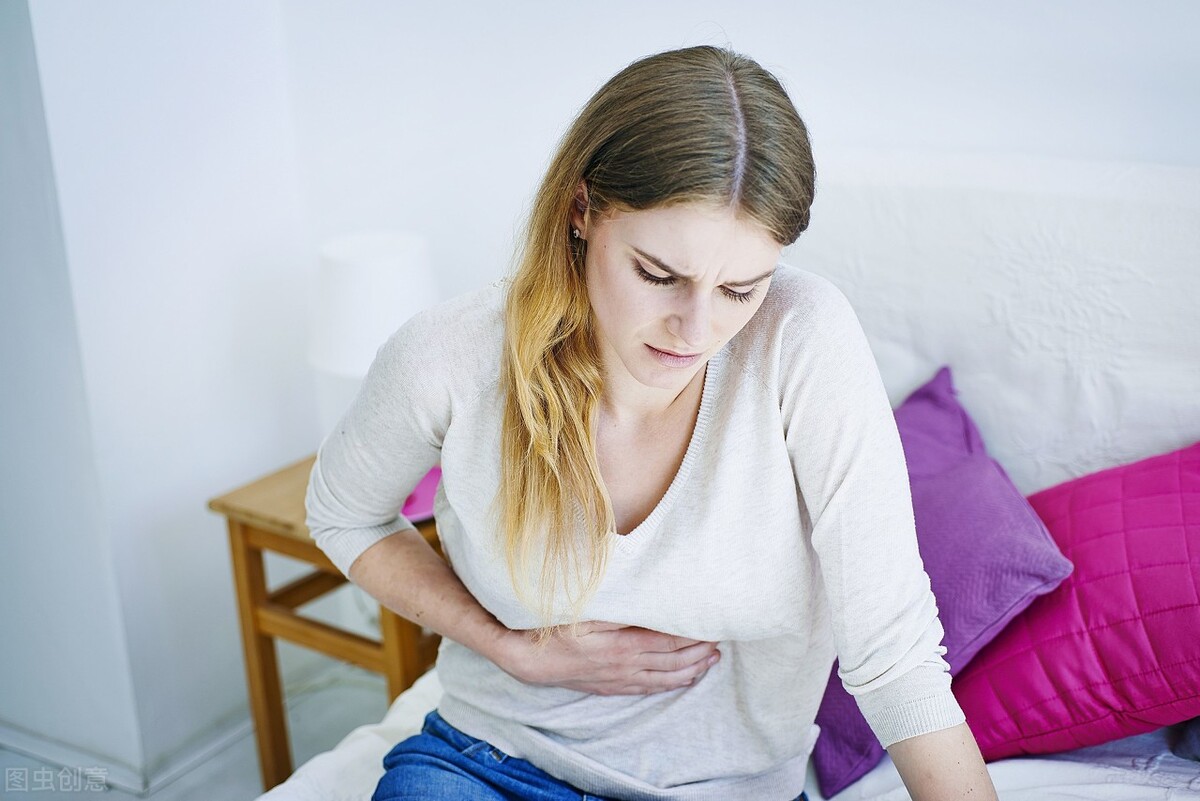 肠胃炎腹痛吃什么药缓解疼痛,躺下上腹部疼痛坐起或站立缓解