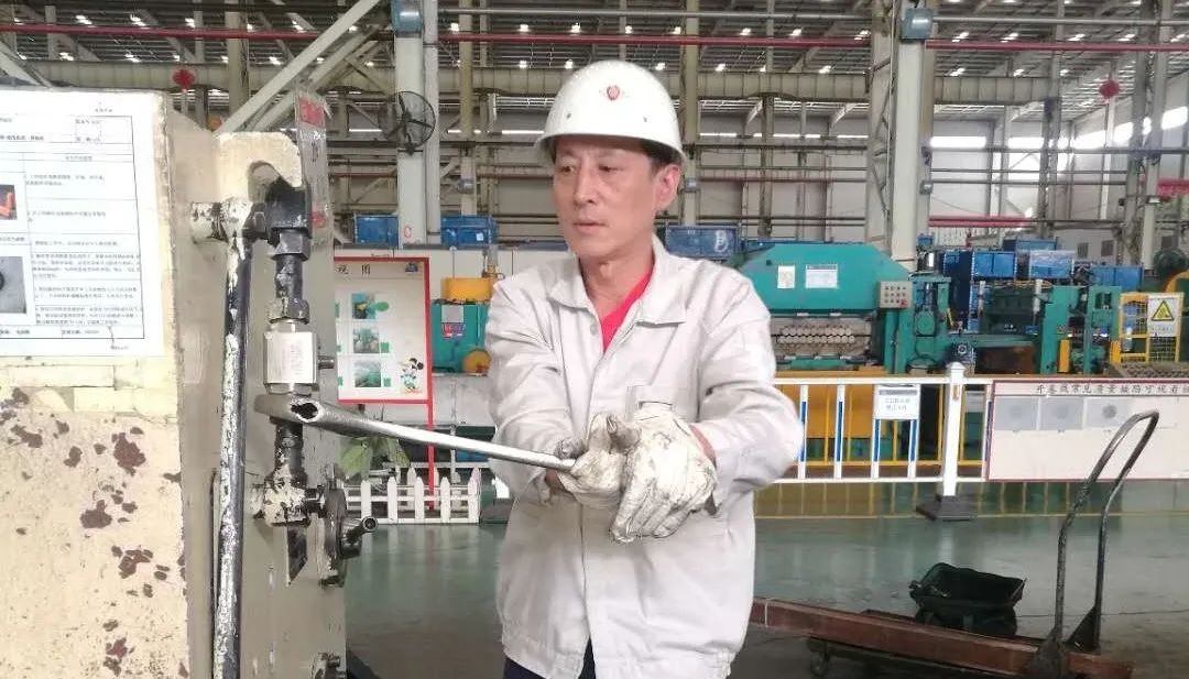 金字招牌！韦家亮、江稳等6人获选比亚迪首届金徽工匠