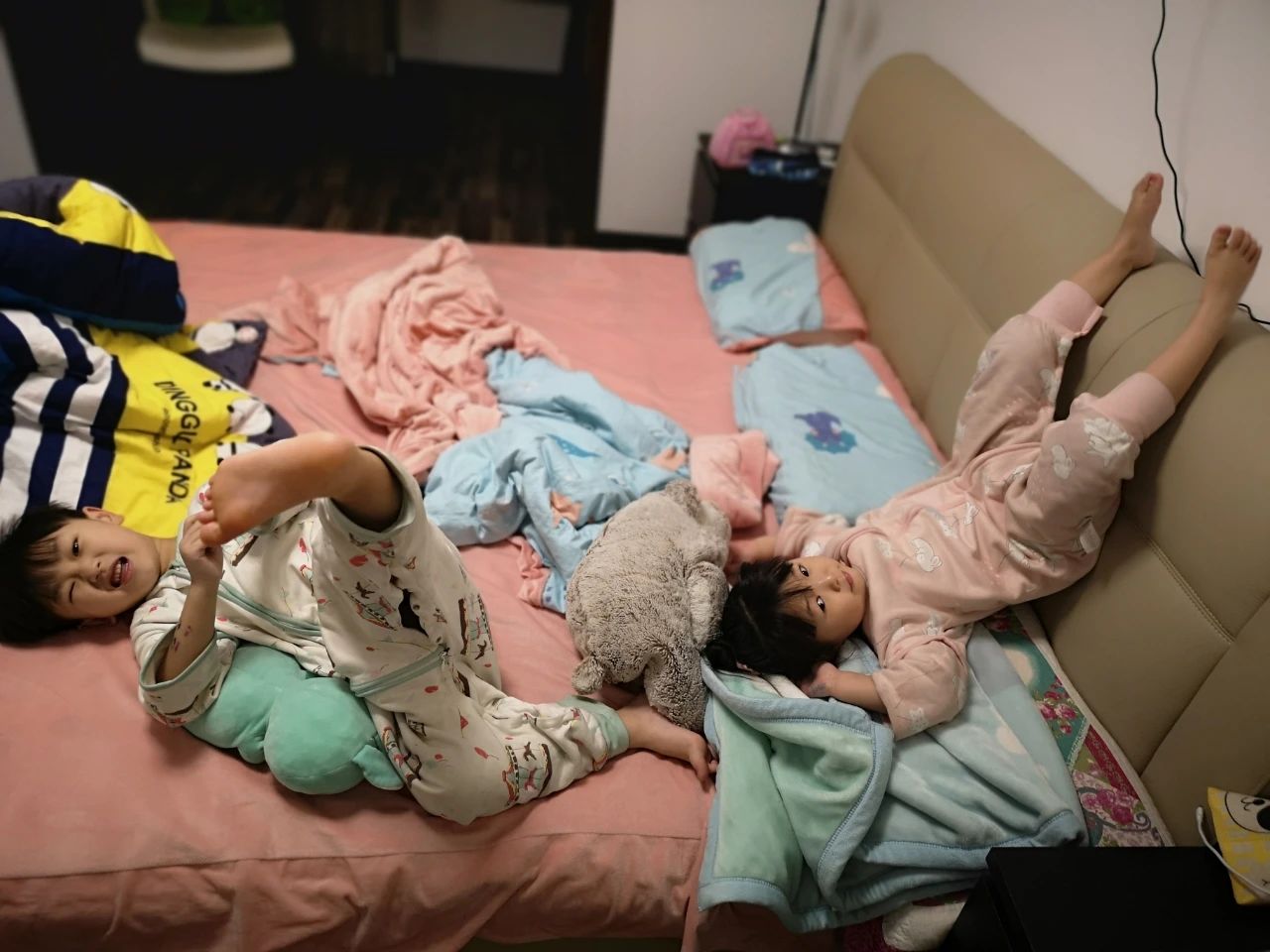 秋天到了又到了穿开衫的时候了,秋天又到了穿外套的季节