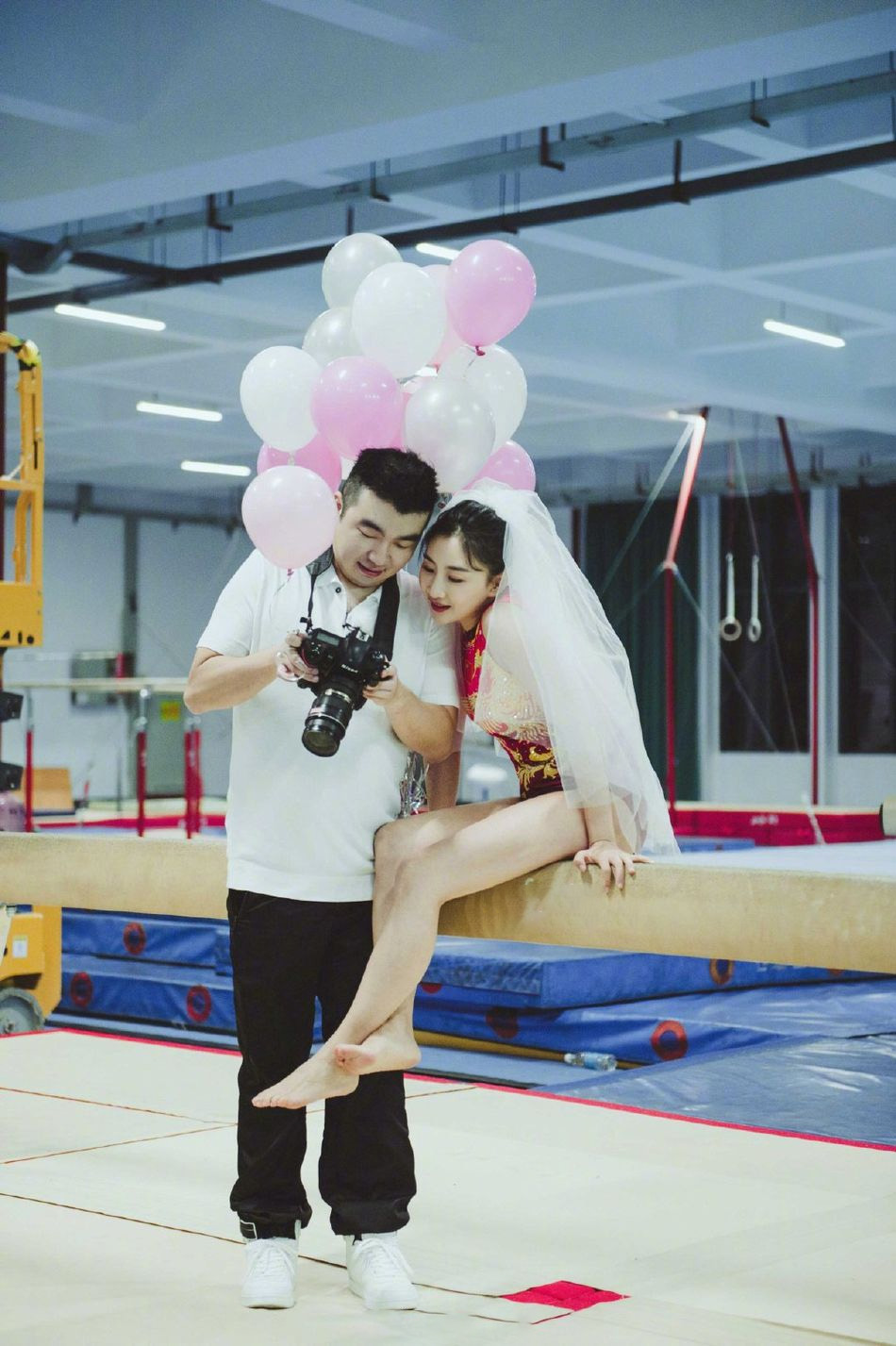 何雯娜婚纱照拍摄花絮,何雯娜奥运婚纱照