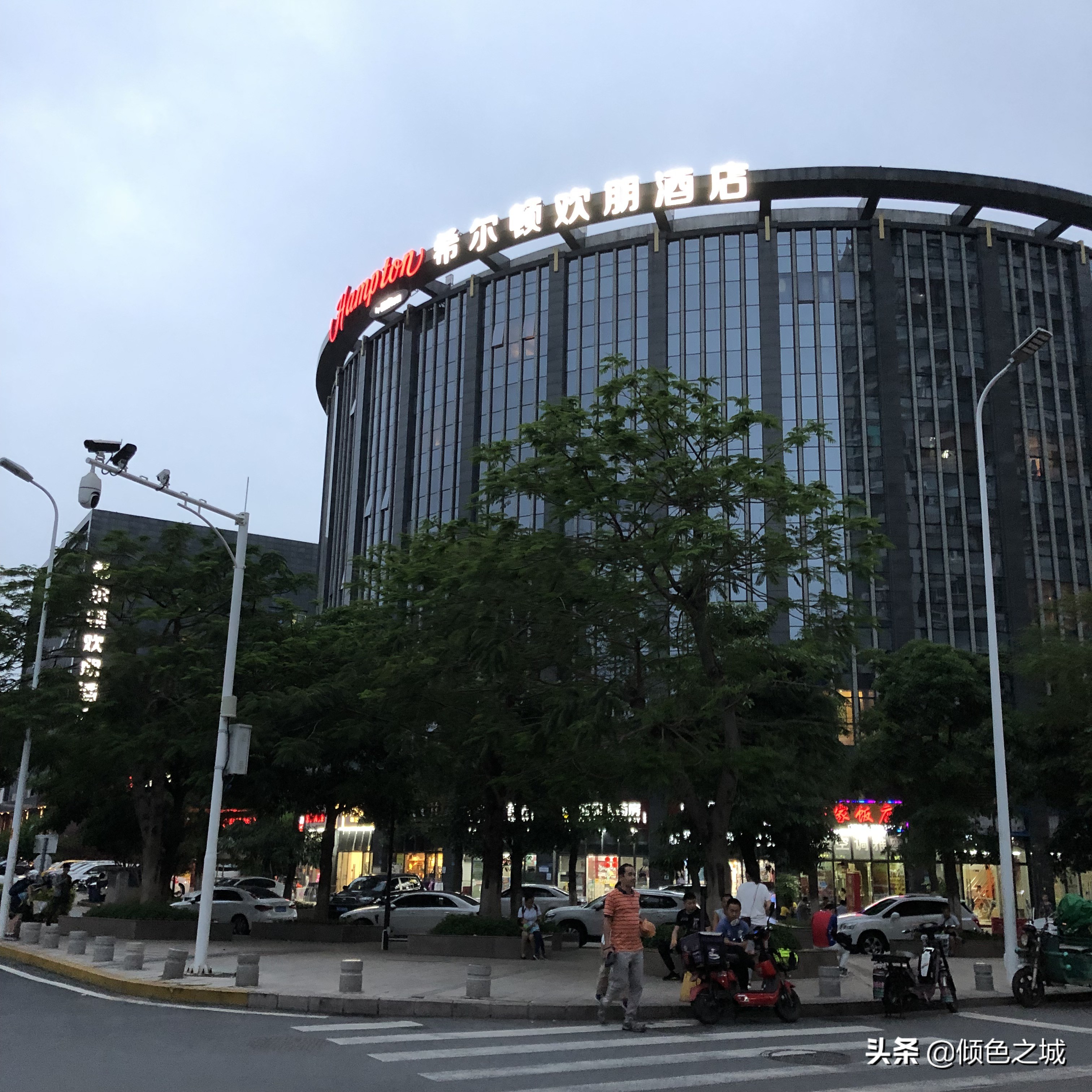 入住厦门宾馆,厦门希尔顿欢朋酒店房间