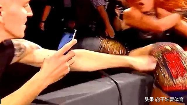 wwe莎夏班克斯现状,wwe莎夏班克斯狂揍贝莉