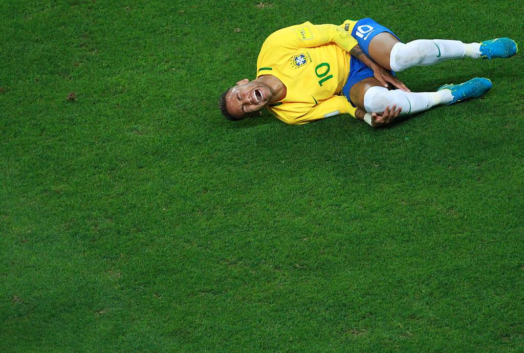 夜里睡觉小腿老是抽筋怎么办,左小腿腹部为何睡眠会抽筋麻痹