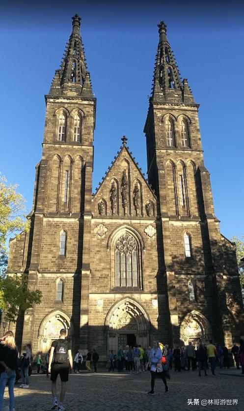 捷克首都布拉格的风光,捷克首都布拉格广场领略异国风情