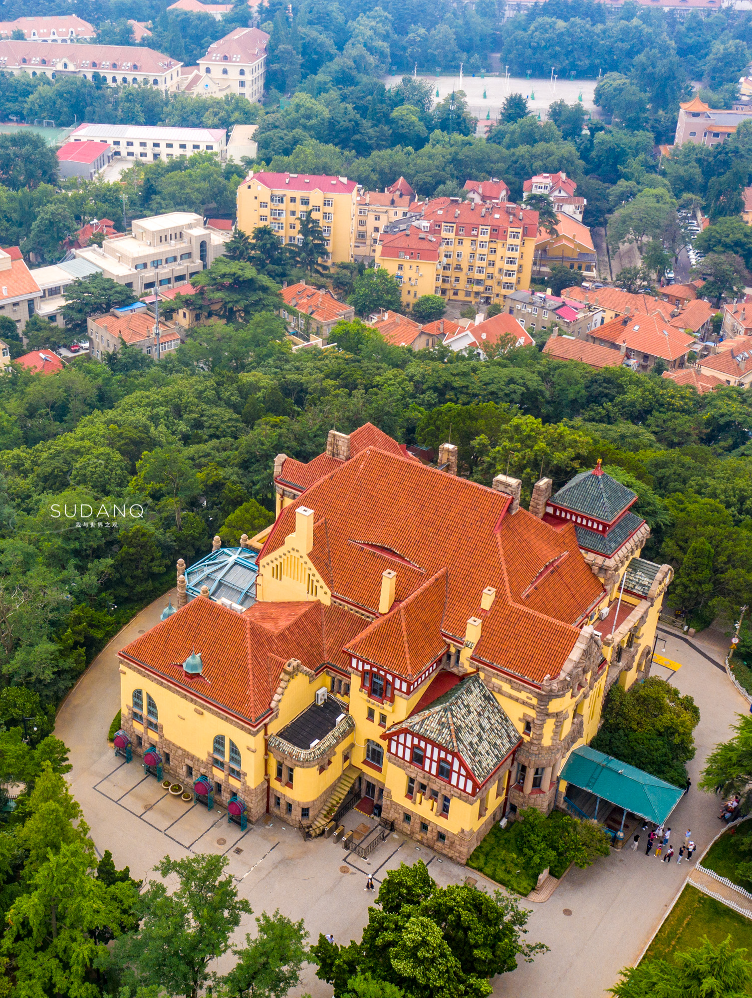 青岛是山东的省会,青岛经济超过山东的城市