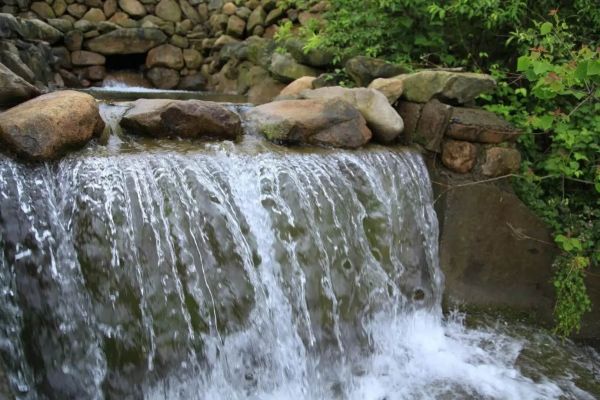 杭州桐庐宜居养生园一线临水，中式合院适合养老度假，产权40年