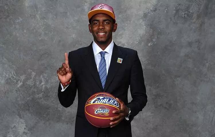 欧文可以排进nba最强球员前十,欧文没有入选75大巨星