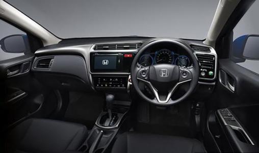 本田锋范新款难看还是老款好看,本田老款锋范性价比怎么样