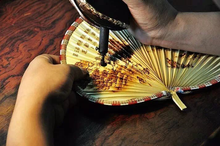 展开折扇效果,展开的折扇