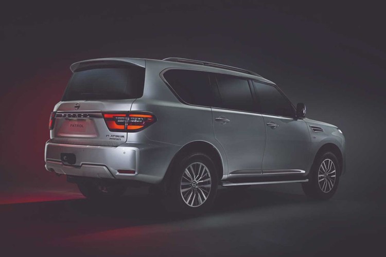 新款日产途乐海外实车更加霸气,还要啥gl8