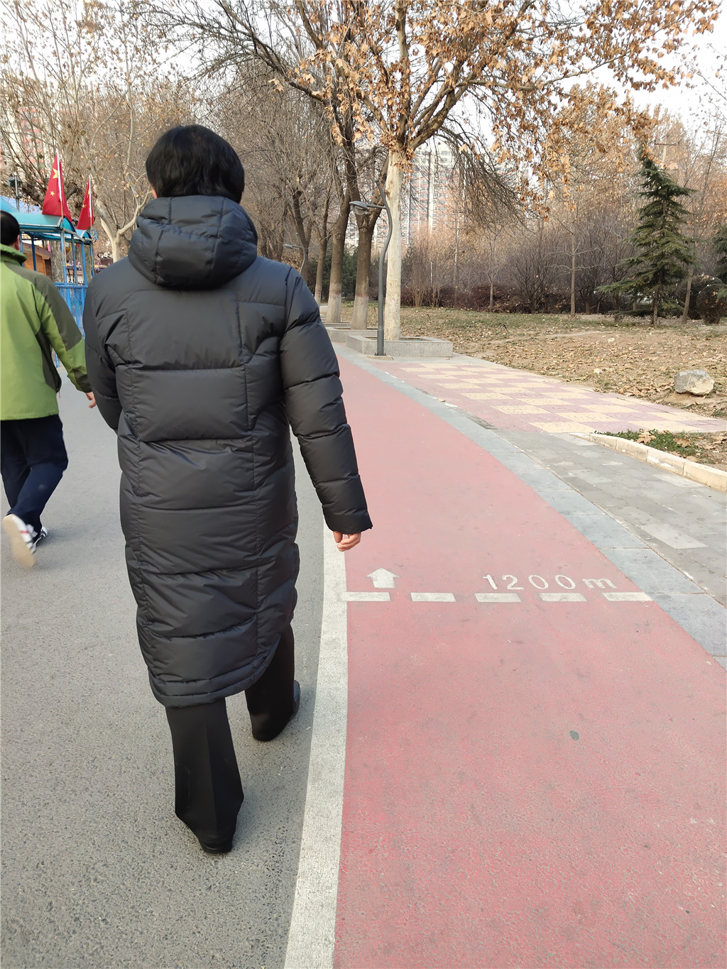 迪卡侬长款极寒羽绒服,迪卡侬儿童长款羽绒服