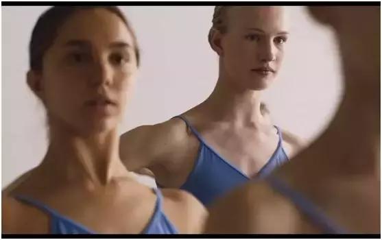 最不能让她忍受的，还是自己的身体