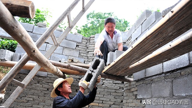 楼房交房了发现墙斜了怎么办,盖房时墙体歪了怎么处理