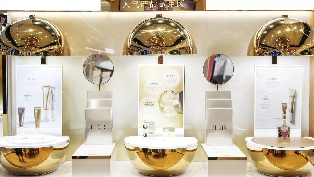 万茜代言怡丽丝尔现场,万茜怡丽丝尔片场视频