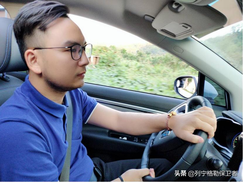 用车技巧:电动汽车高速行驶怎么开更省电