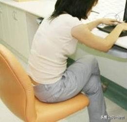 一个溜肩一个直角肩怎么改善,一边是直角肩一边是溜肩怎么改善