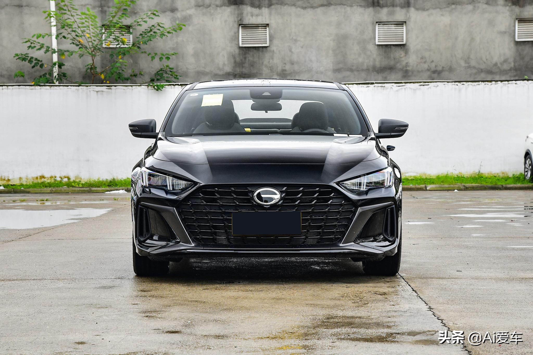 传祺影豹j16苏神版优惠多少,广汽传祺影豹和名爵5对比