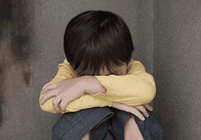 孩子不独立不愿意住校怎么办,孩子不愿学习家长崩溃