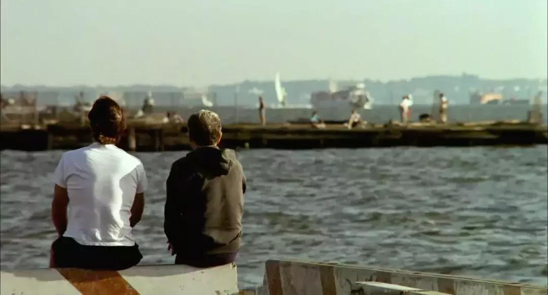 多年之后，我成为了父亲老何