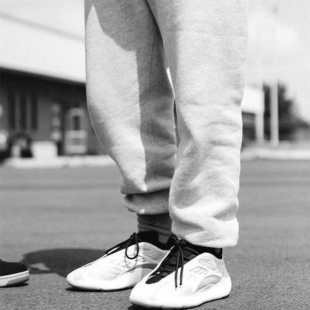 侃爷最新鞋子,侃爷上脚球鞋