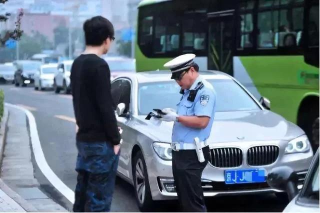 违章贴条怎么处理罚单呢,交警贴这几种罚单不用担心