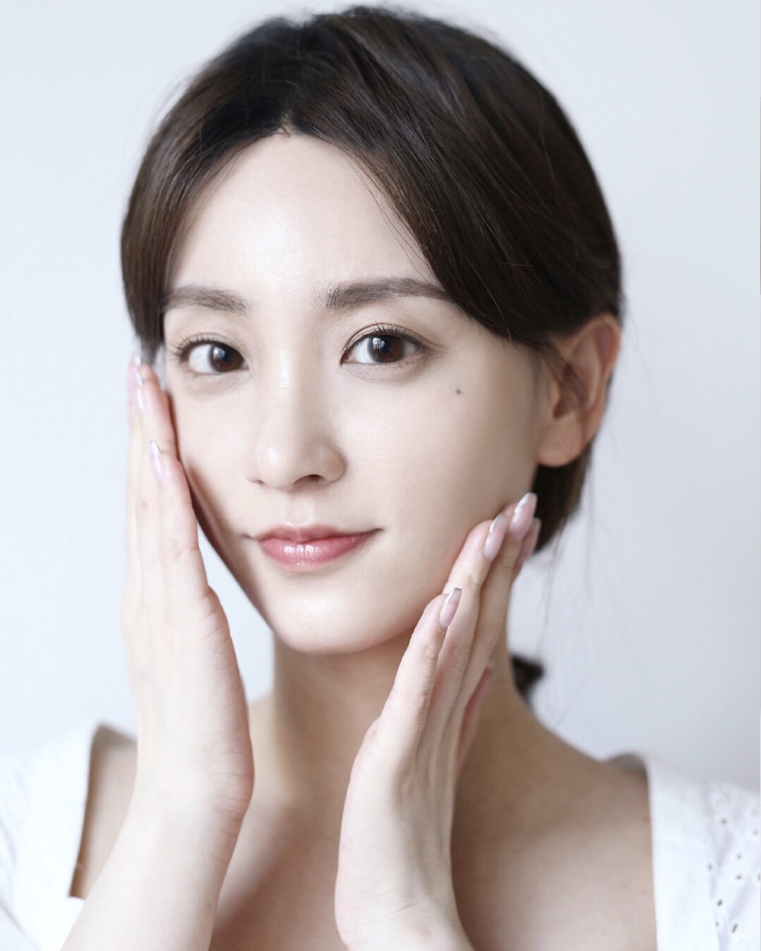 羽绒服被太阳晒变颜色如何修复,晒后修复在家怎么做