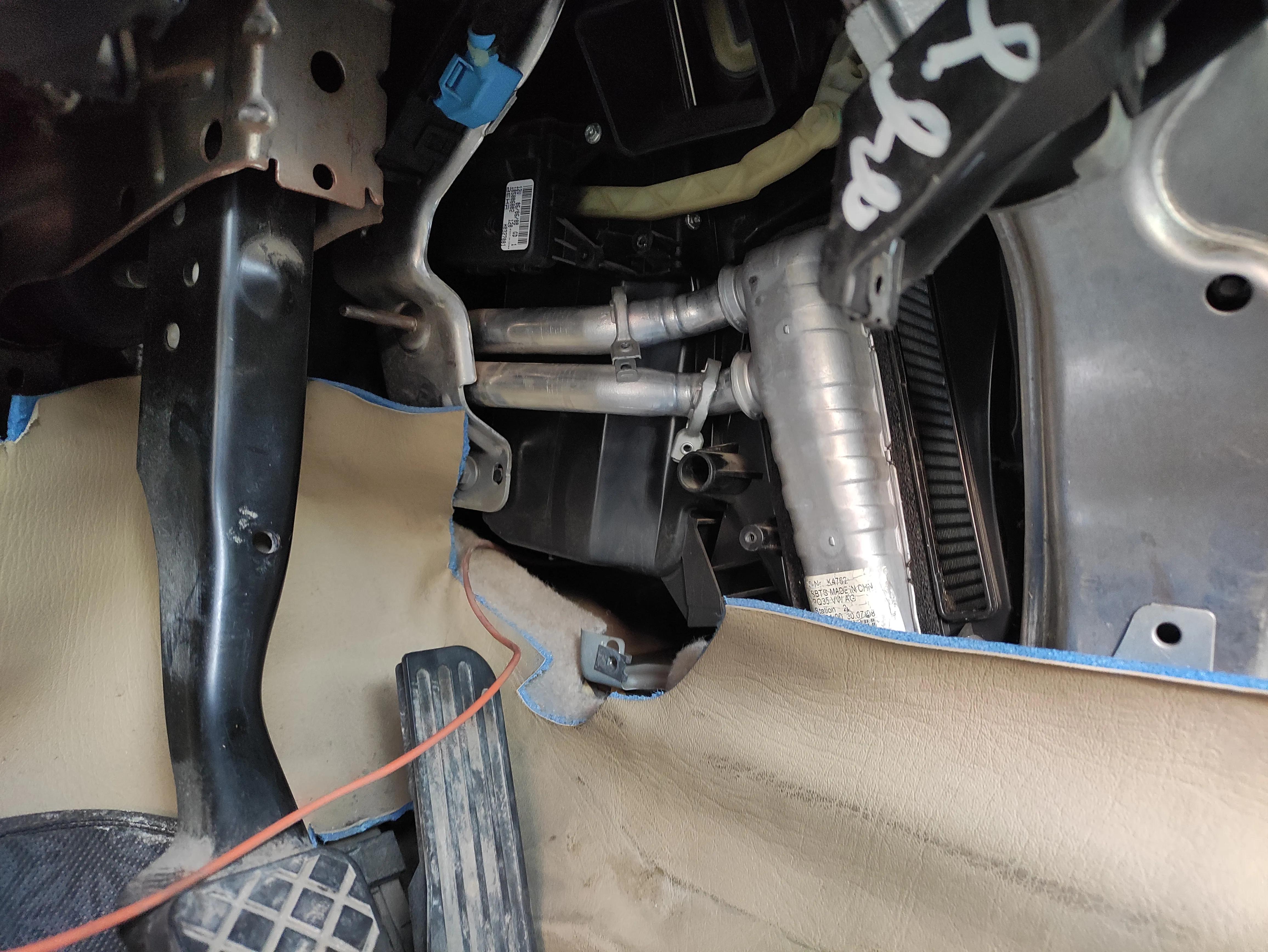 斯柯达明锐暖风小水箱换多少钱,老明锐暖风不热