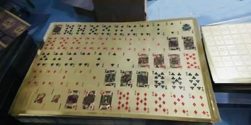 土豪金扑克10.9,土豪金扑克牌