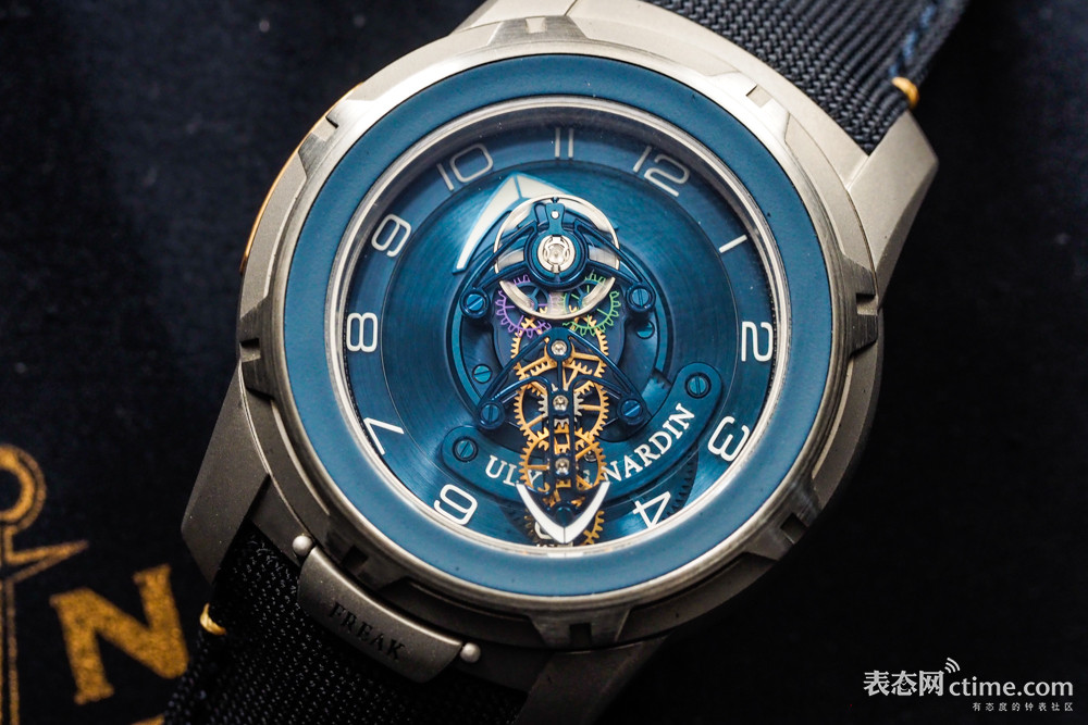 从日常佩戴感受到详尽技术分析，告诉你关于FreakX的一切。