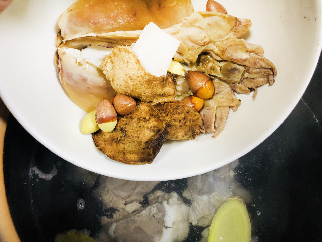 鲜墨鱼煲什么汤好喝,煲鲜墨鱼汤正宗做法