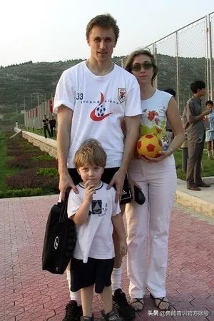 同样面对疫情，17年前的鲁能是如何应对的？