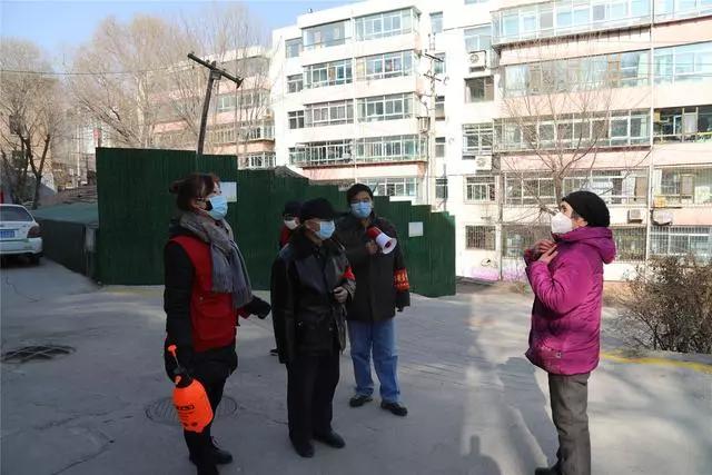 【众志成城战疫情】康东社区临时*党**支部以“三快三亮四有”工作法打好全民参与疫情防控阻击战