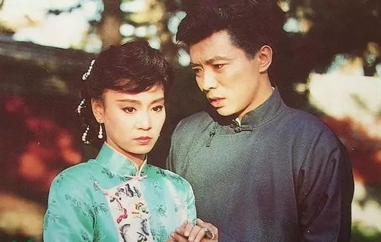 刘雪华比琼瑶大多少,刘雪华琼瑶剧有多成功