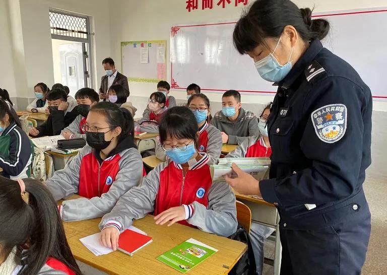 璧e窞濂冲瓙缃戠粶鍒峰崟,璧e窞缃戠粶鍒峰崟妗堜緥