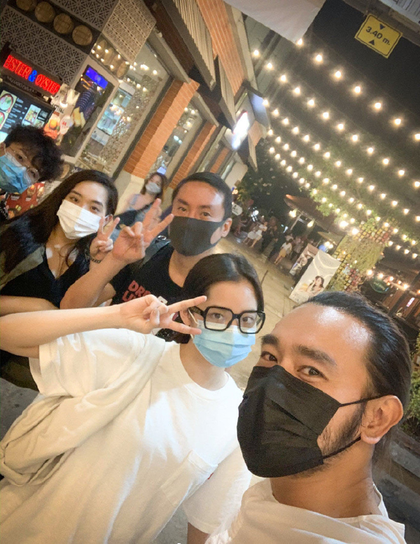 欧阳娜娜旅行团视频,欧阳娜娜假期出游