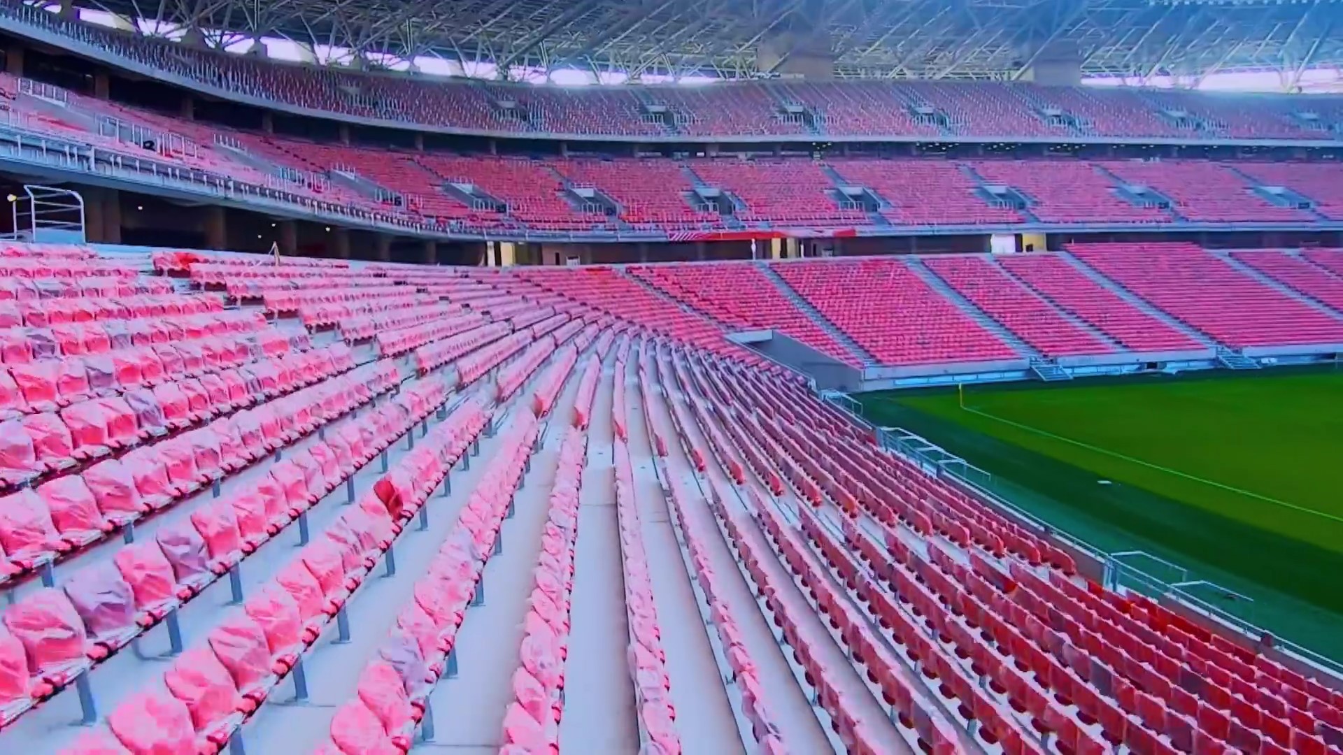 欧洲杯预选赛葡萄牙c罗4球,c罗获普斯卡什奖颁奖典礼照片