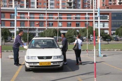 学车被教练骂怎样应对,驾校被教练骂怎么办