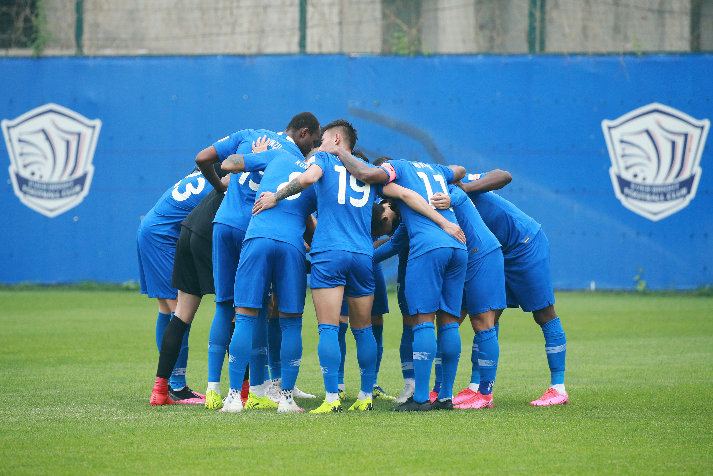 永往直前新作品,肇俊哲回中超视频