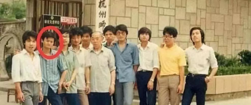 从打工妹到亿万身家完整版,从被人看不起的打工妹到月薪过万