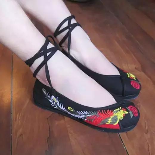传统纯手工绣花鞋,中国风手工刺绣绣花鞋