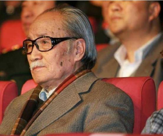 潜伏12位演员,潜伏剧组里有个真正的罪犯是谁