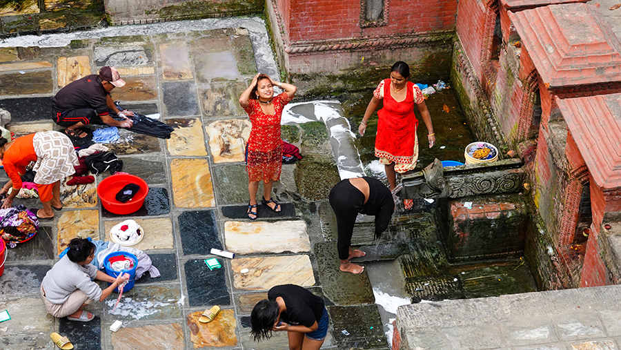 尼泊尔十堰,尼泊尔为什么这么穷