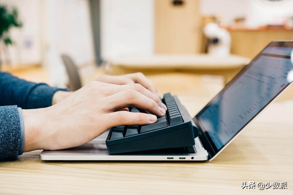轻便机械键盘、虫控灭蟑……少数派的编辑们最近买了啥？