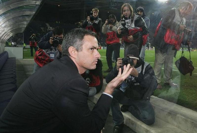 穆三年的性格特点,穆三年vs巴萨