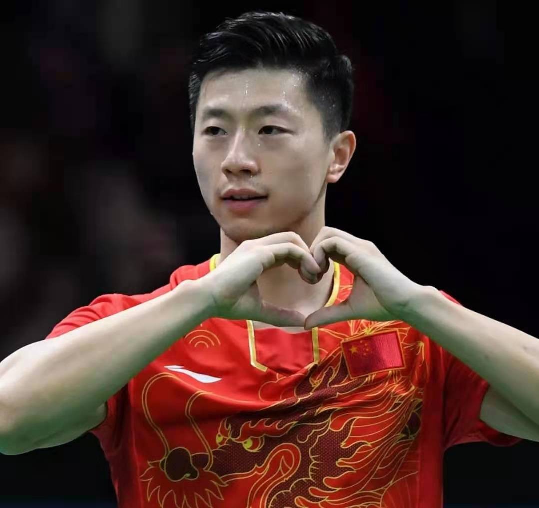 35岁马龙3-2击败樊振东夺冠,32岁的马龙