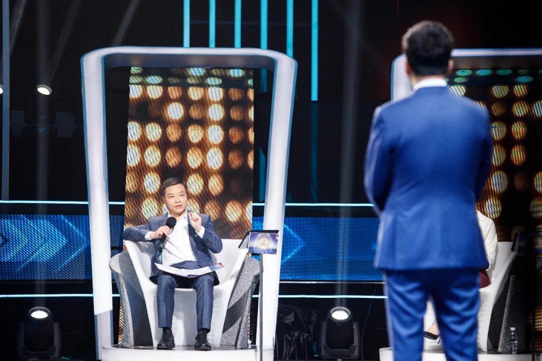 小鹏汽车ceo何小鹏造飞行汽车,小鹏汽车ceo何小鹏