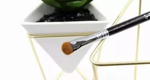 我都不敢想象化完妆后有多好看,化完妆丑了