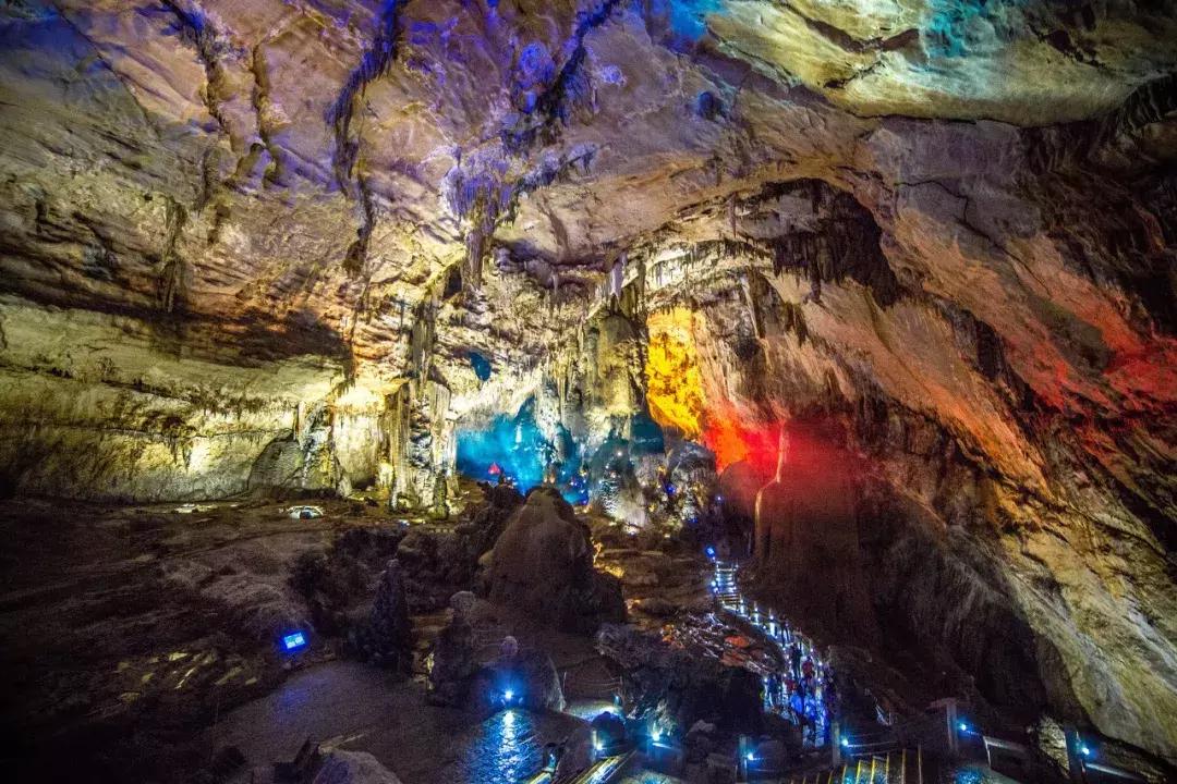 贵州黔东南为什么那么火,黔东南在贵州算不算穷的地方