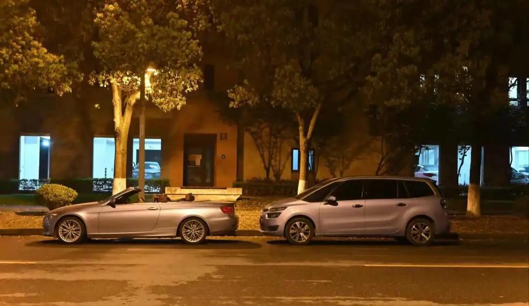 宝马330i敞篷全新多少钱,2011款宝马330i敞篷版