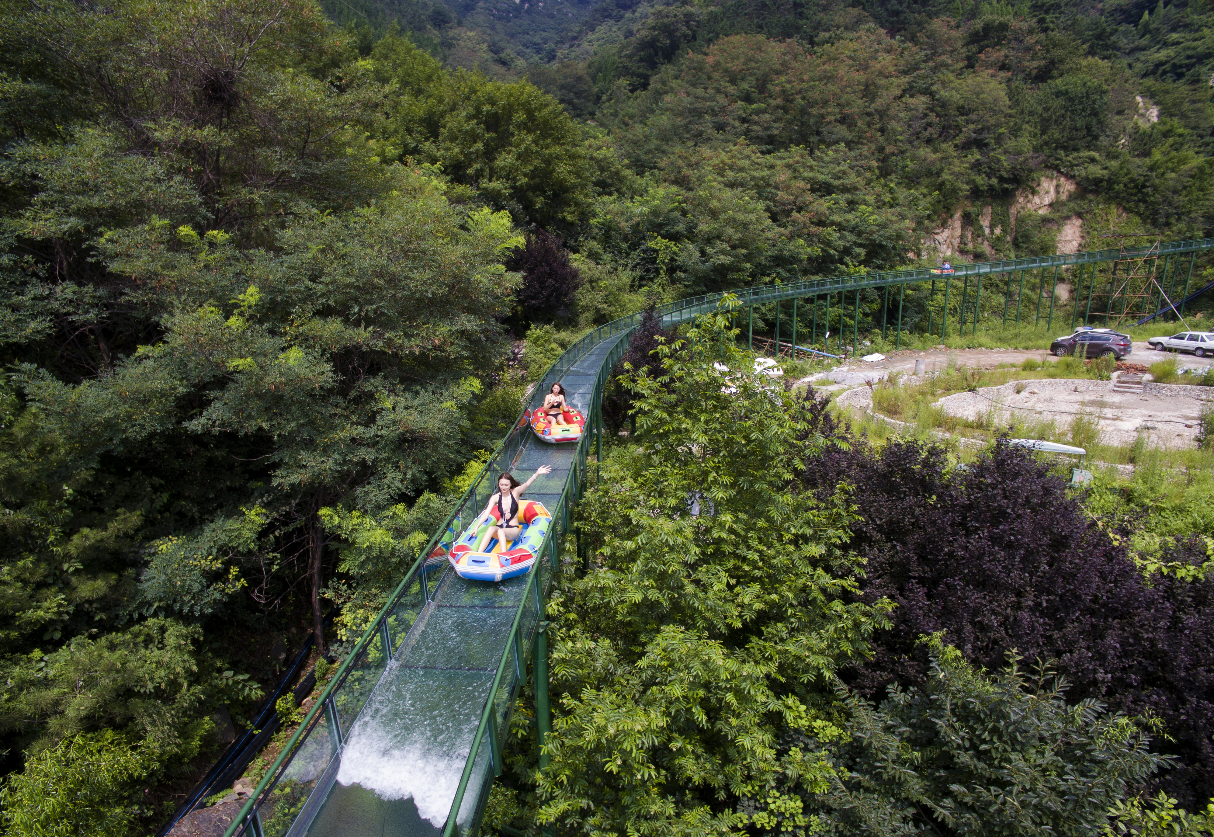 高空玻璃桥景点推荐,高空玻璃水漂流景点推荐